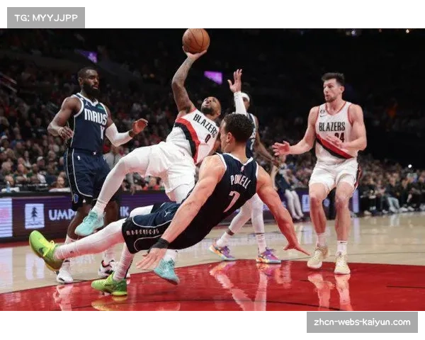 开拓者主场七分击败独行侠 利拉德缺席西蒙斯扛起进攻 开拓者主场七分击败独行侠 利拉德缺席西蒙斯扛起进攻